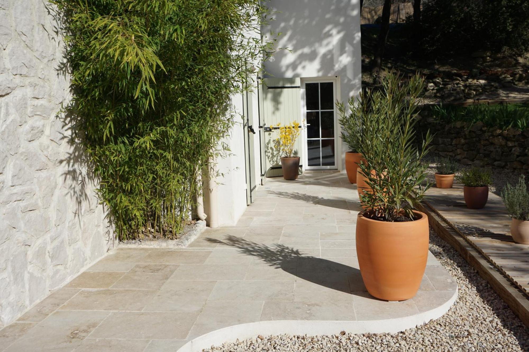 Maison Les Costes Vernegues Exterior photo